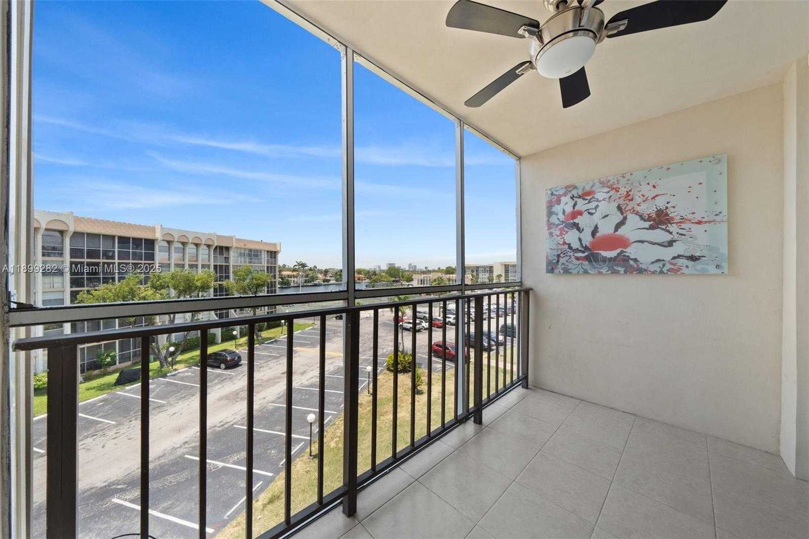 Small Image of 701 THREE ISLANDS BLVD #411, Hallandale Beach Number 23