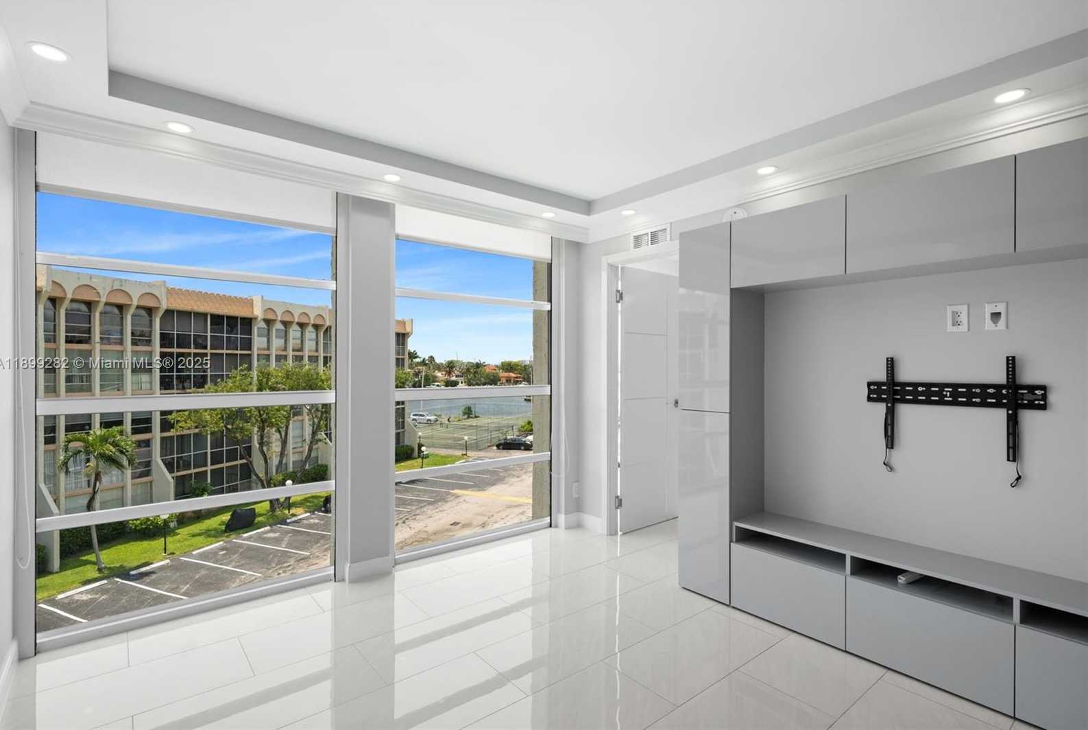 Small Image of 701 THREE ISLANDS BLVD #411, Hallandale Beach Number 5