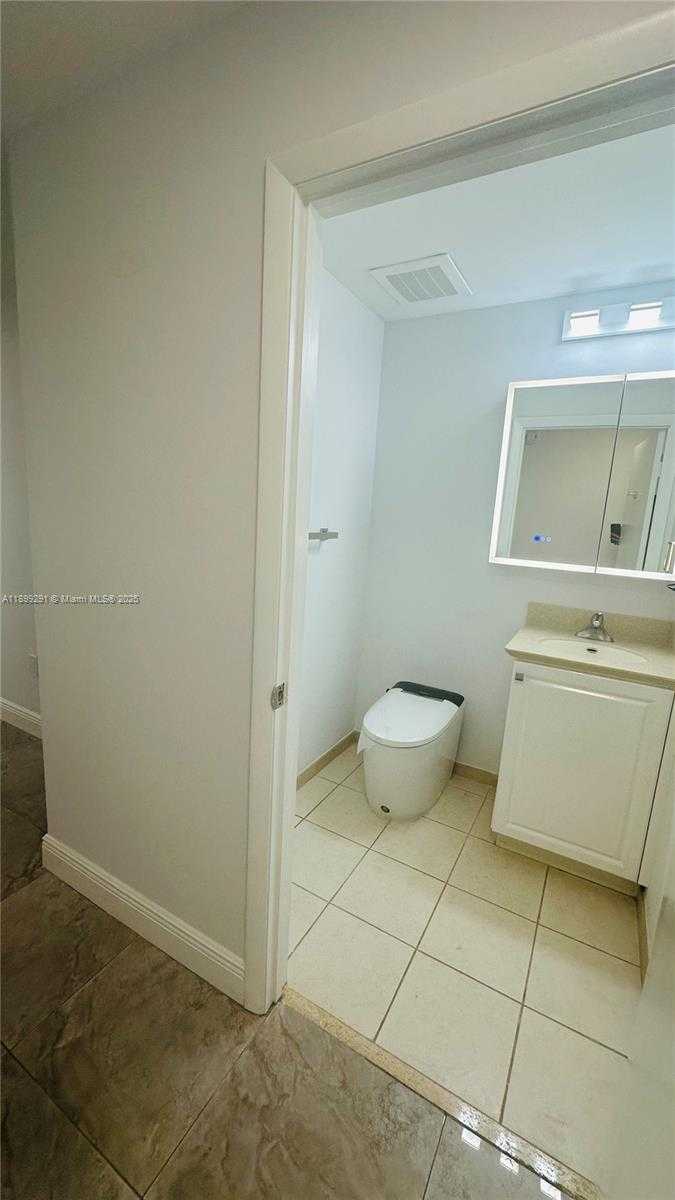 Small Image of 3340 NORTH EAST 190TH ST #403, Aventura Number 17