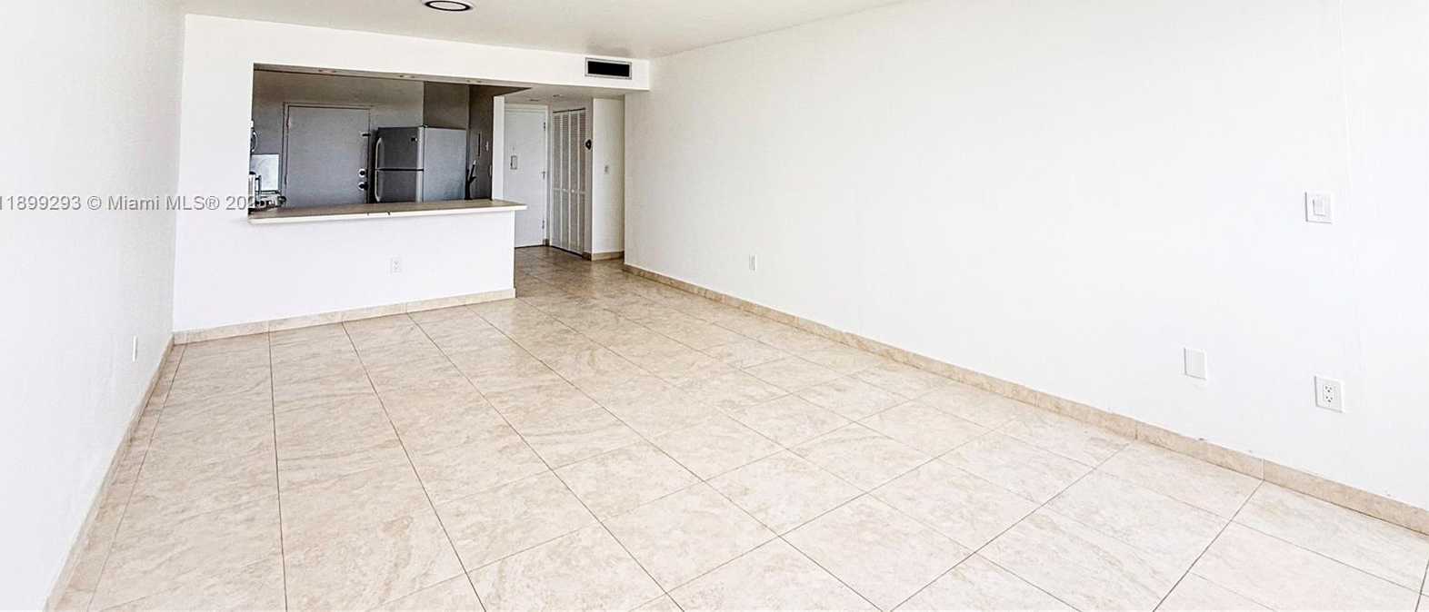 Small Image of 1351 NORTH EAST MIAMI GARDENS DR #1423E, Miami Number 5