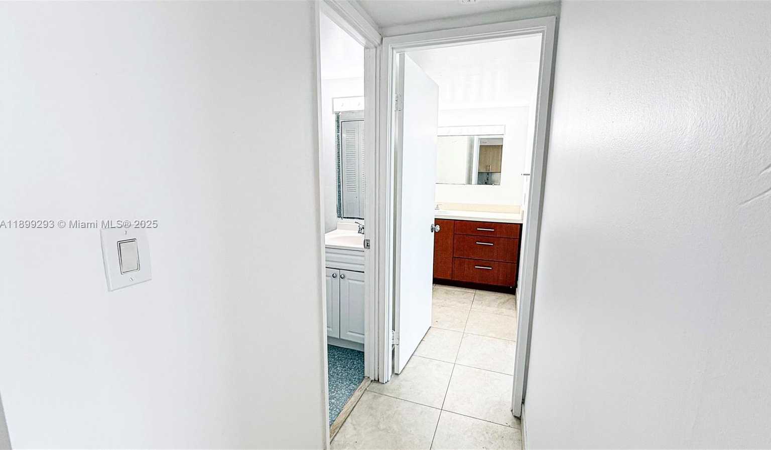 Small Image of 1351 NORTH EAST MIAMI GARDENS DR #1423E, Miami Number 8