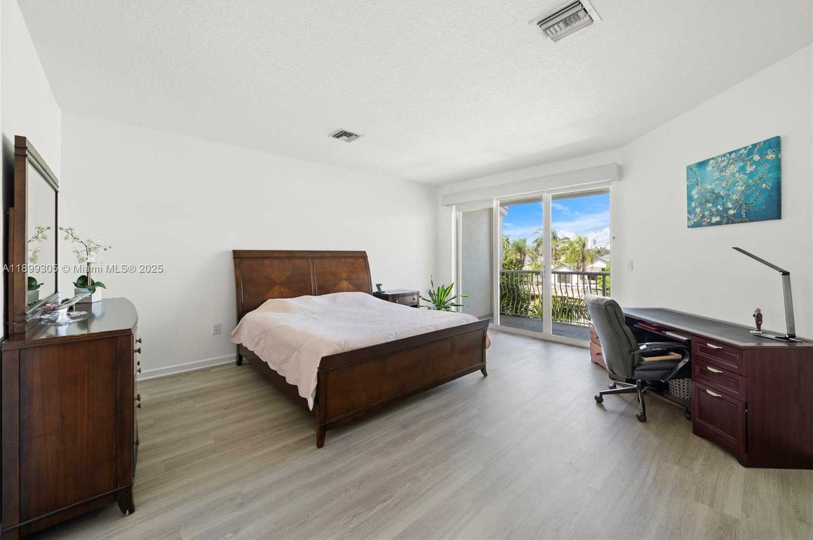 Small Image of 3745 NORTH EAST 214TH ST #37, Aventura Number 38