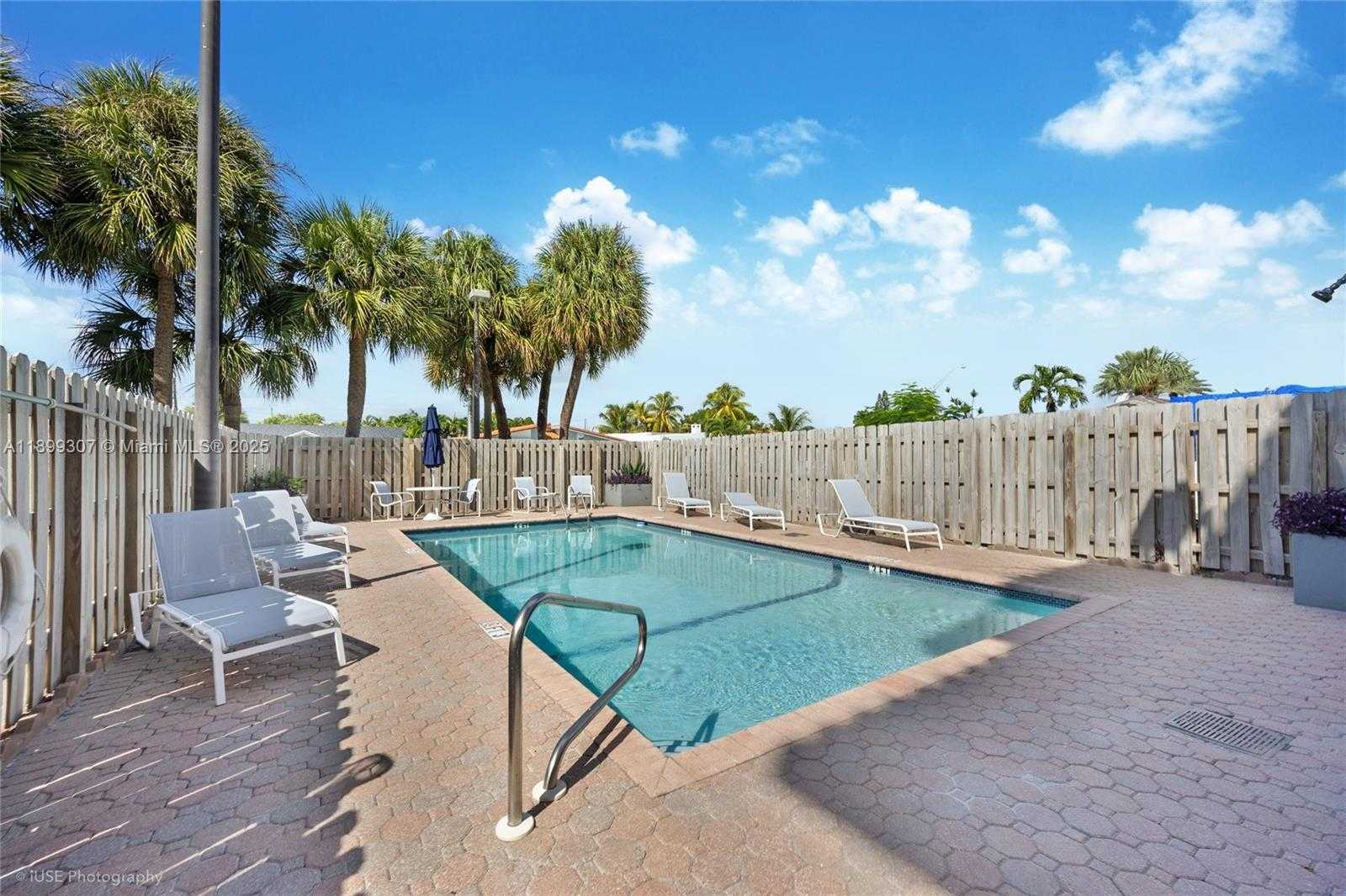 Small Image of 8900 COLLINS AVE #301, Surfside Number 25