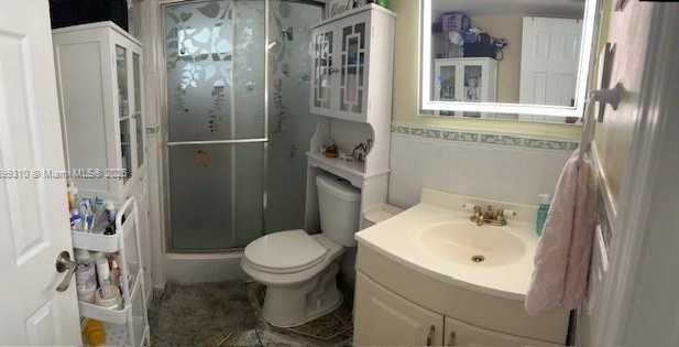 Small Image of 16450 MIAMI DR #503, North Miami Beach Number 10