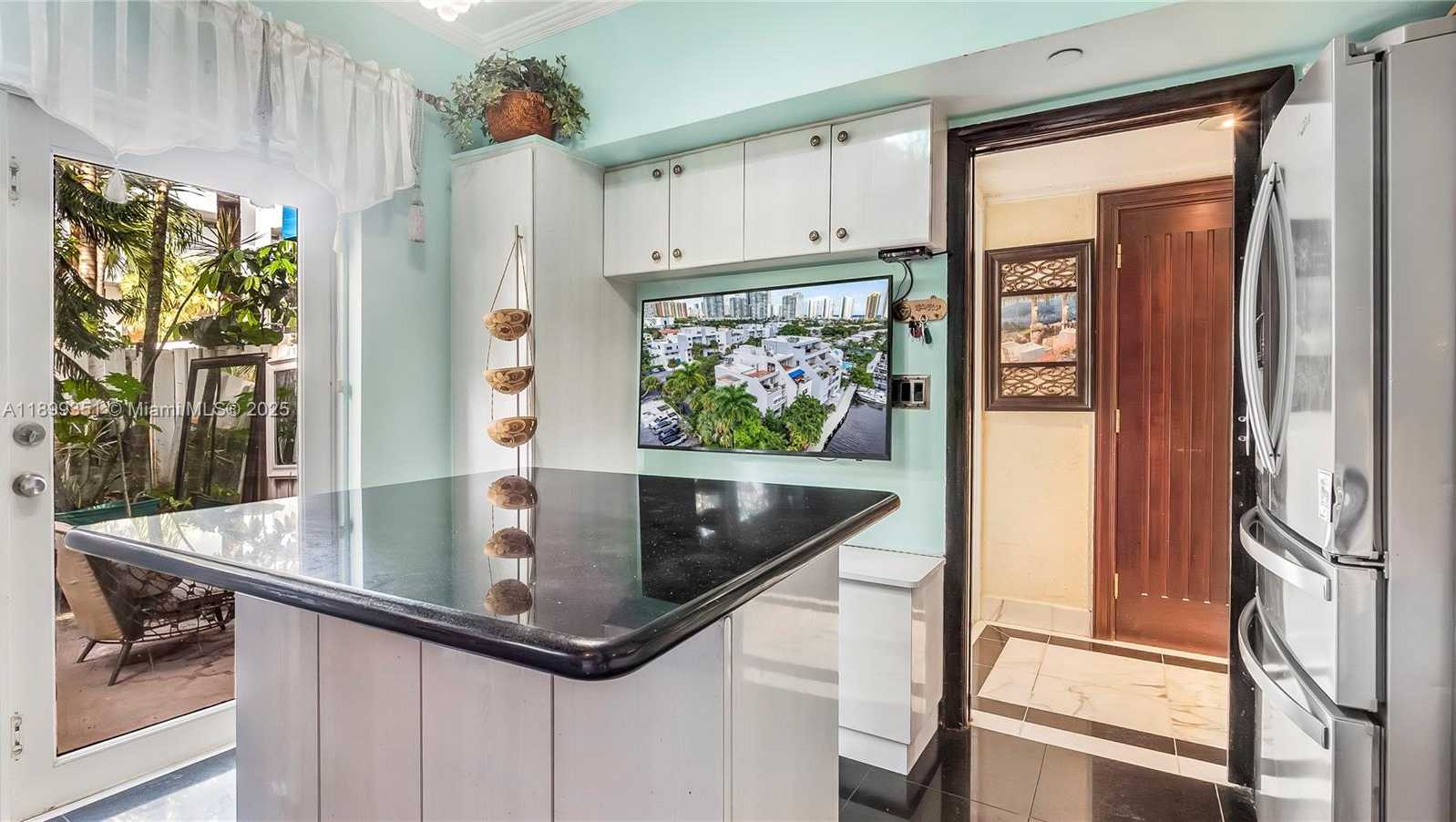 Small Image of 430 POINCIANA ISLAND DR #1710, Sunny Isles Beach Number 17
