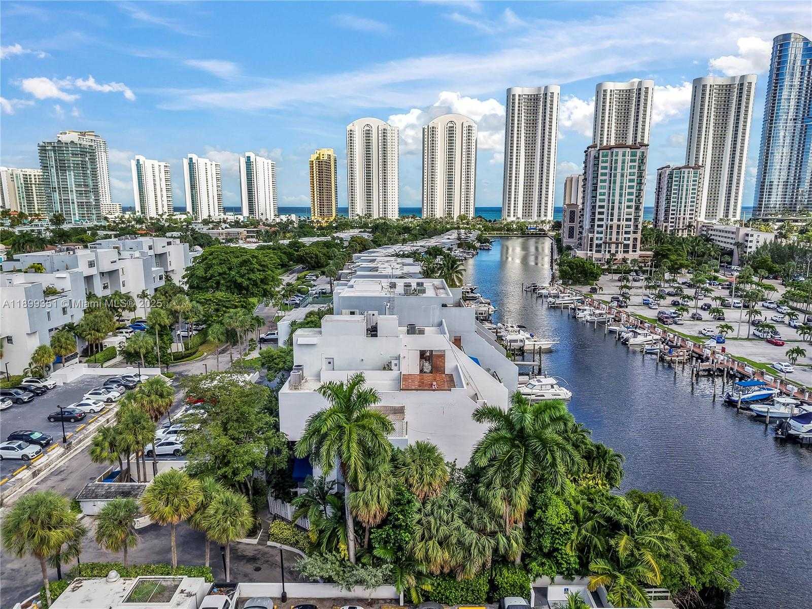 Small Image of 430 POINCIANA ISLAND DR #1710, Sunny Isles Beach Number 37