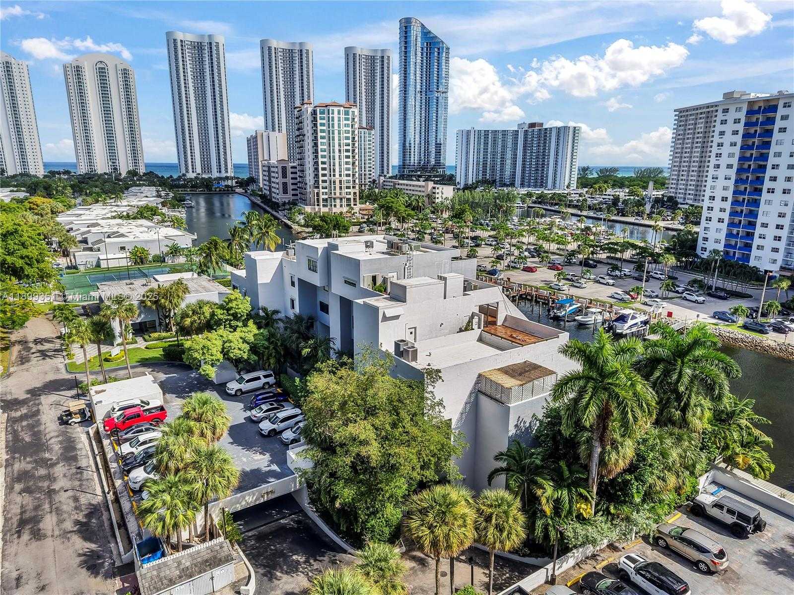 Small Image of 430 POINCIANA ISLAND DR #1710, Sunny Isles Beach Number 39