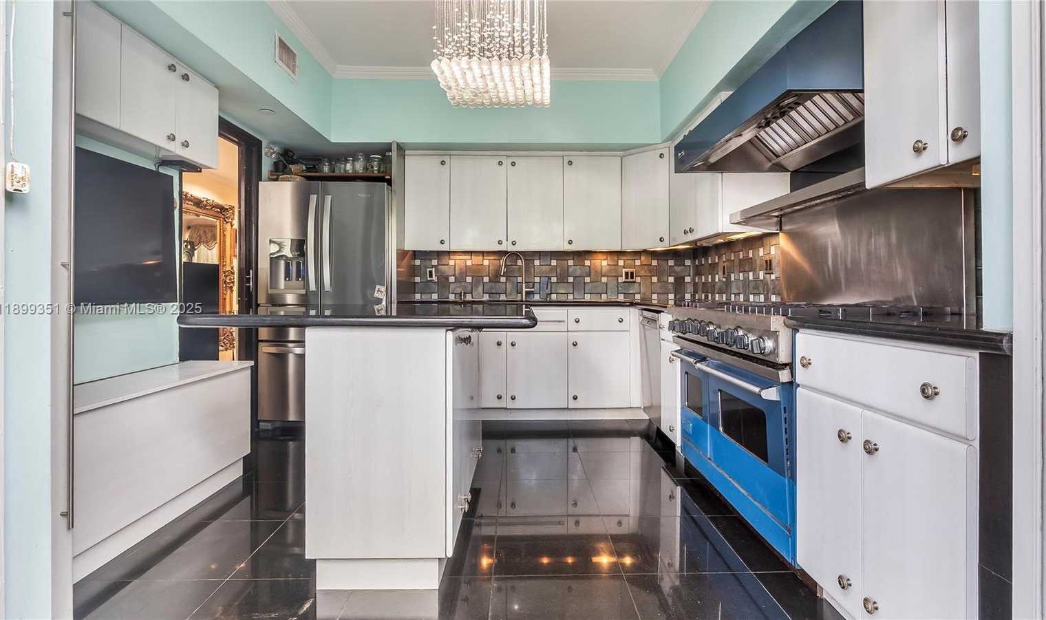 Small Image of 430 POINCIANA ISLAND DR #1710, Sunny Isles Beach Number 4