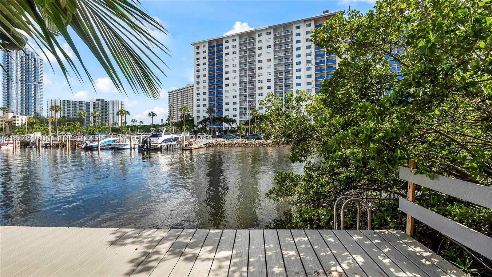 Small Image of 430 POINCIANA ISLAND DR #1710, Sunny Isles Beach Number 9
