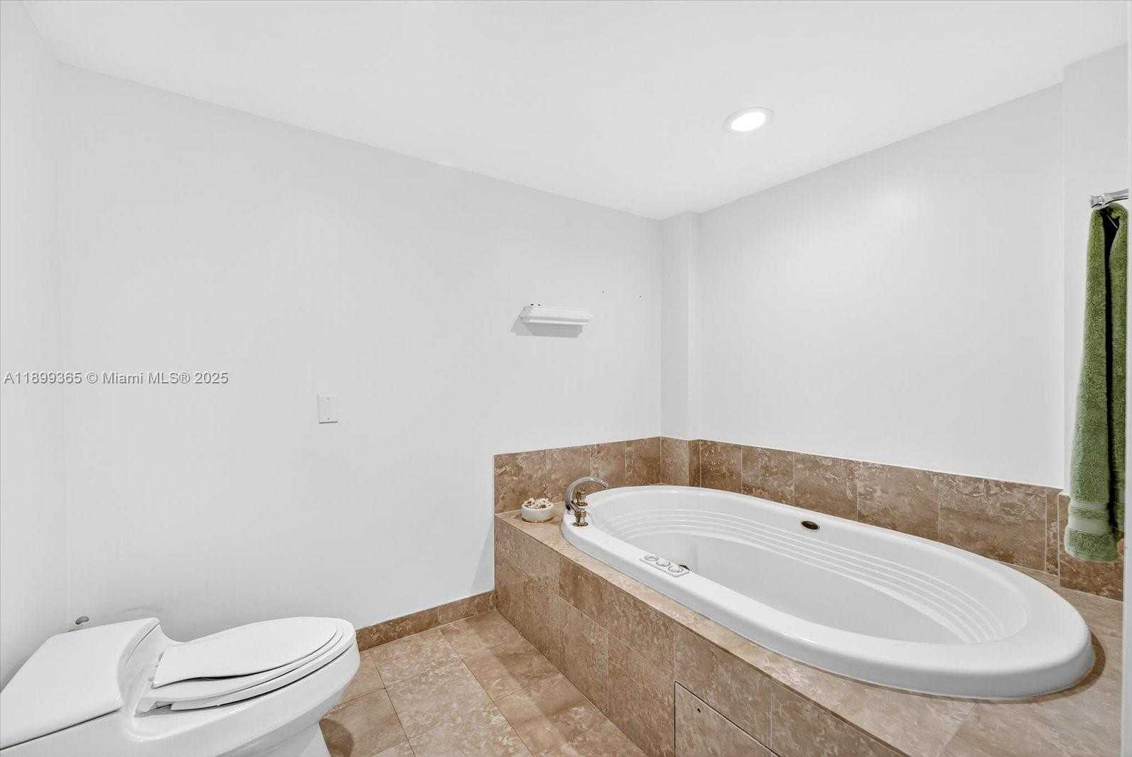 Small Image of 2127 BRICKELL AVE #2005, Miami Number 30