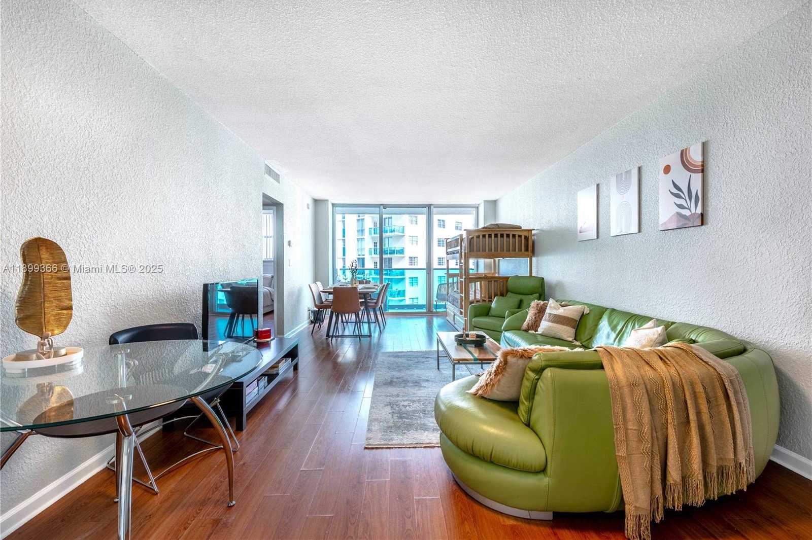 Small Image of 4001 SOUTH OCEAN DR #12K, Hollywood Number 3