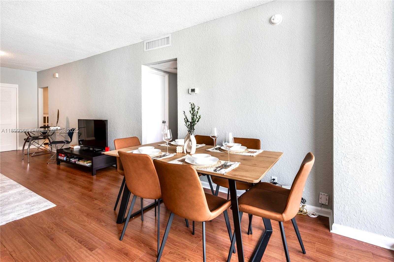 Small Image of 4001 SOUTH OCEAN DR #12K, Hollywood Number 5