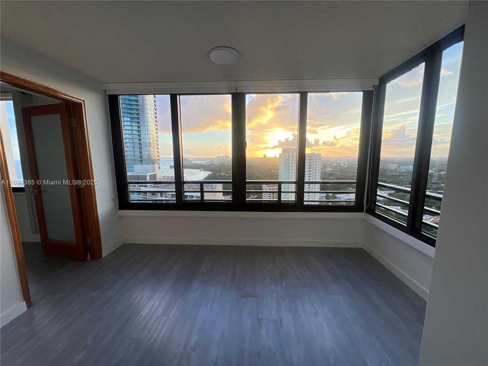 Small Image of 2333 BRICKELL AVE #PH208, Miami Number 3
