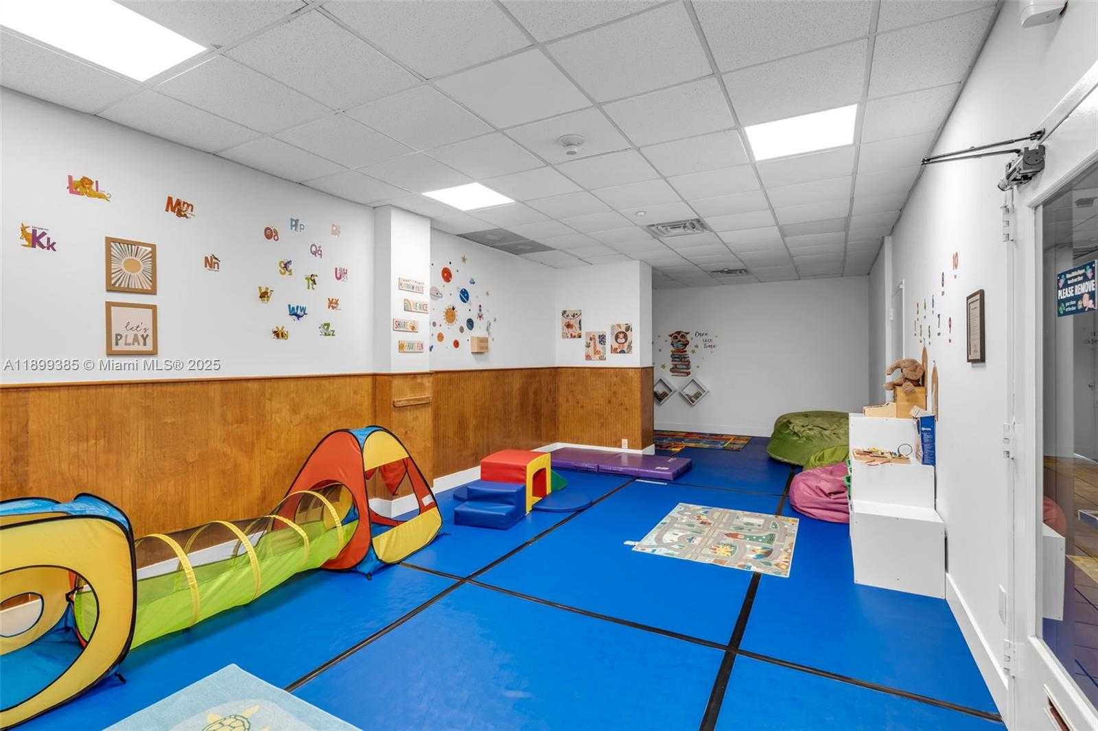 Small Image of 2333 BRICKELL AVE #PH208, Miami Number 30