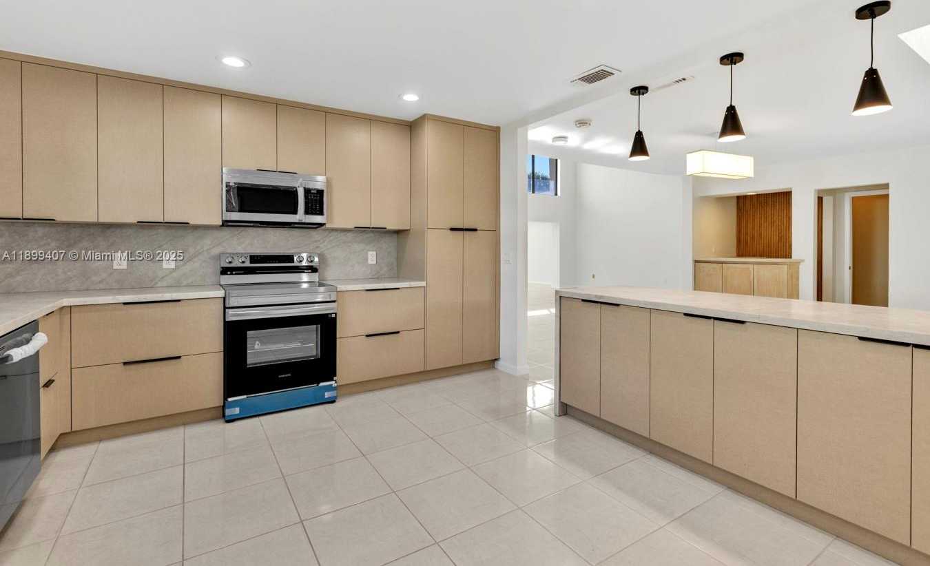 Small Image of 21686 ARRIBA REAL #40-A, Boca Raton Number 10