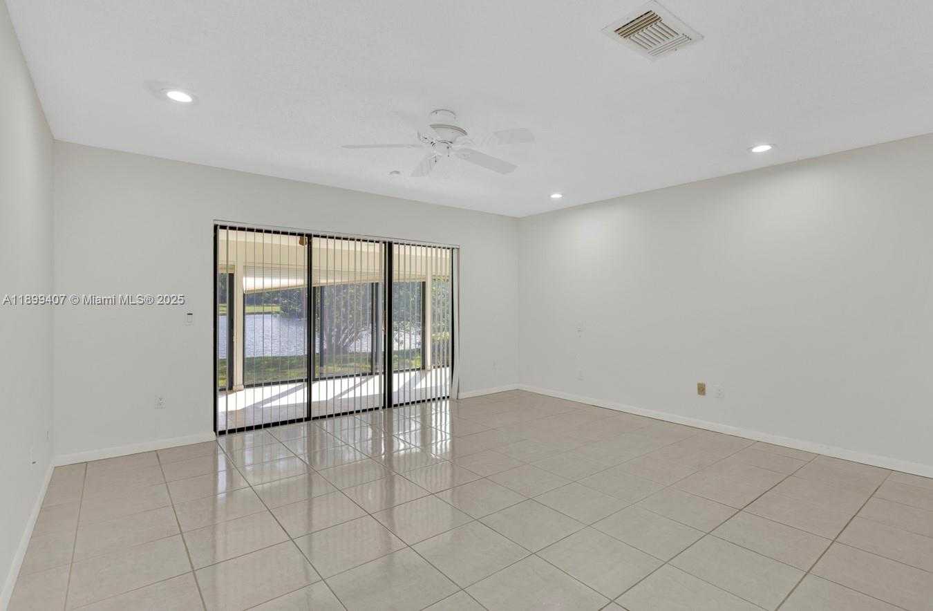 Small Image of 21686 ARRIBA REAL #40-A, Boca Raton Number 26