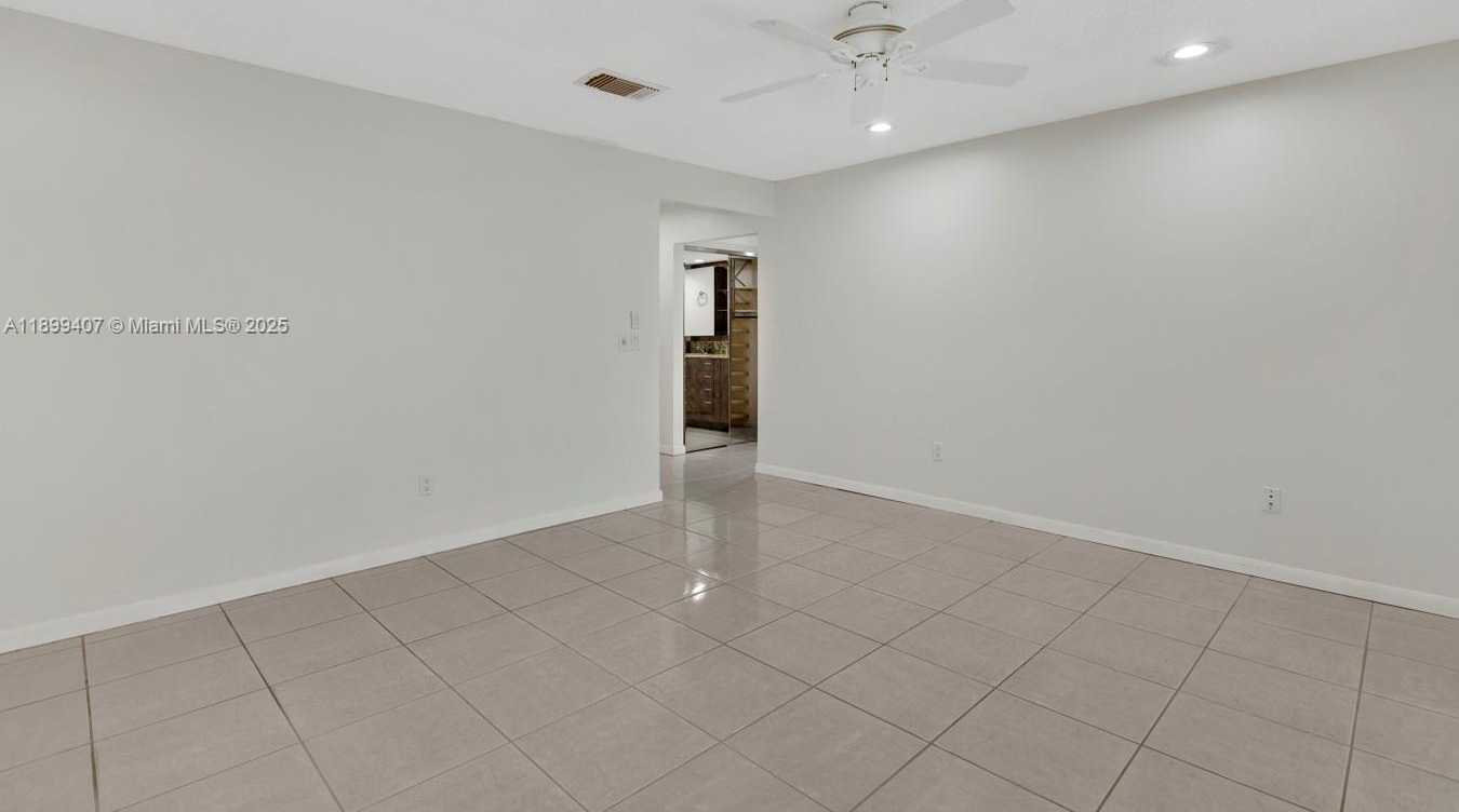 Small Image of 21686 ARRIBA REAL #40-A, Boca Raton Number 28