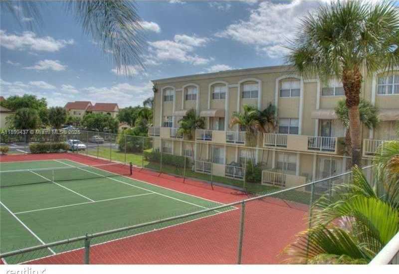 Small Image of 18111 NORTH WEST 68TH AVE #F203, Hialeah Number 14