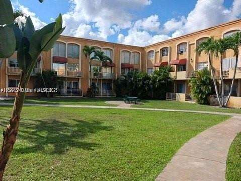 Small Image of 18111 NORTH WEST 68TH AVE #F203, Hialeah Number 4