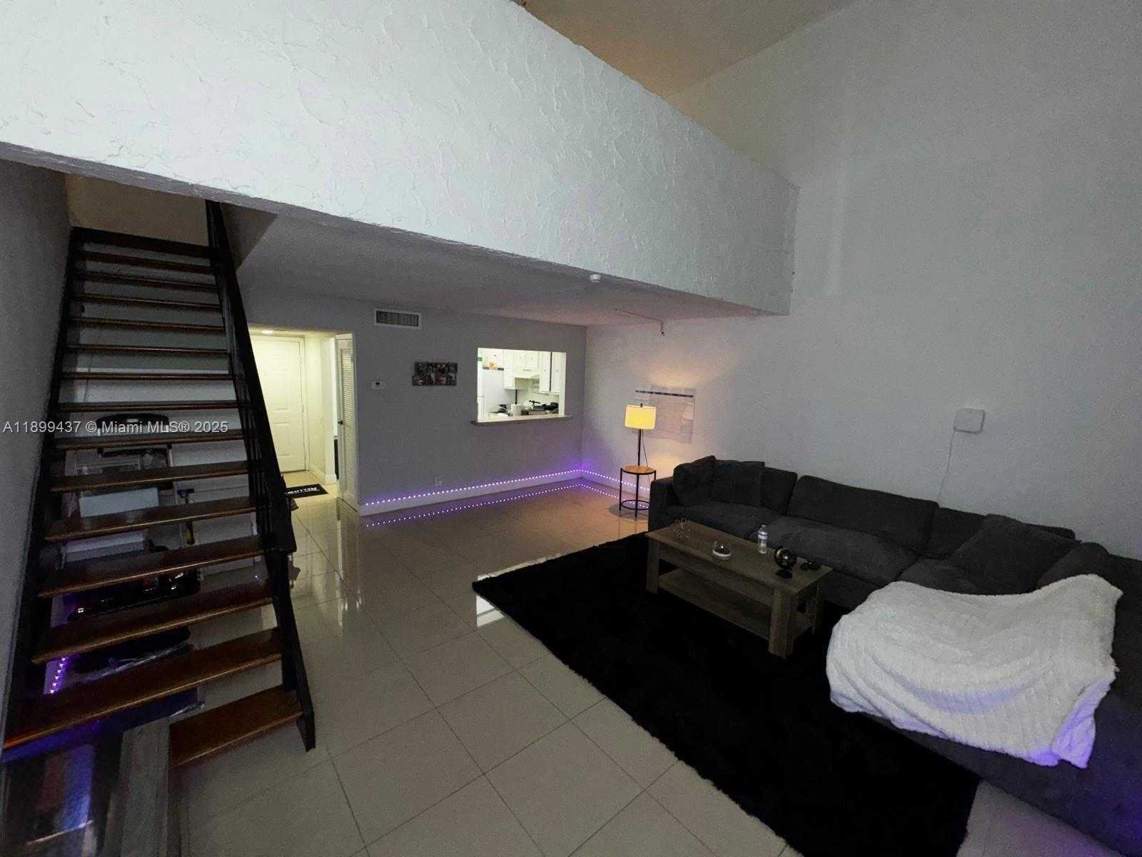 Small Image of 18111 NORTH WEST 68TH AVE #F203, Hialeah Number 8