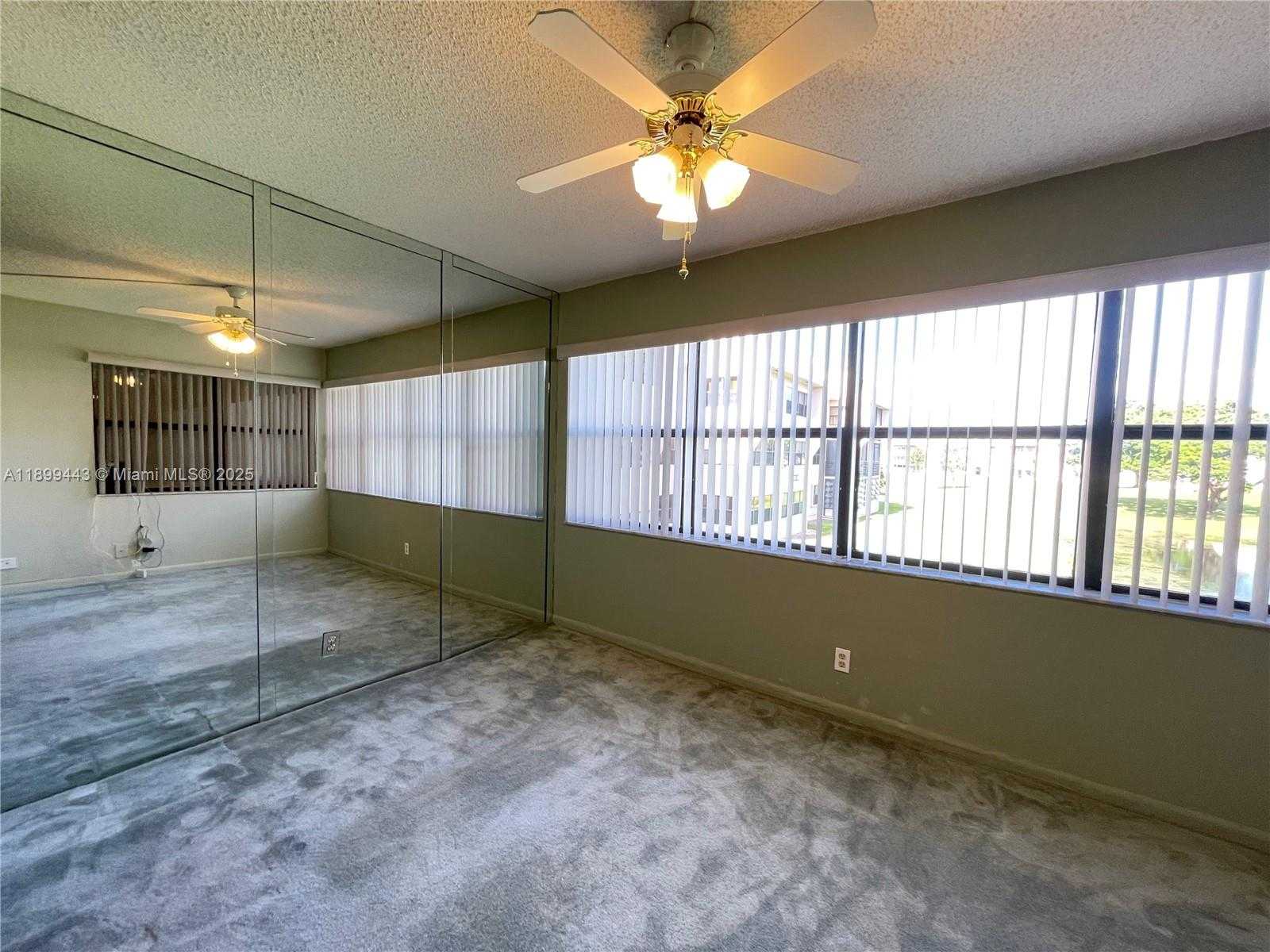 Small Image of 10123 SUNRISE LAKES BLVD #208, Sunrise Number 19