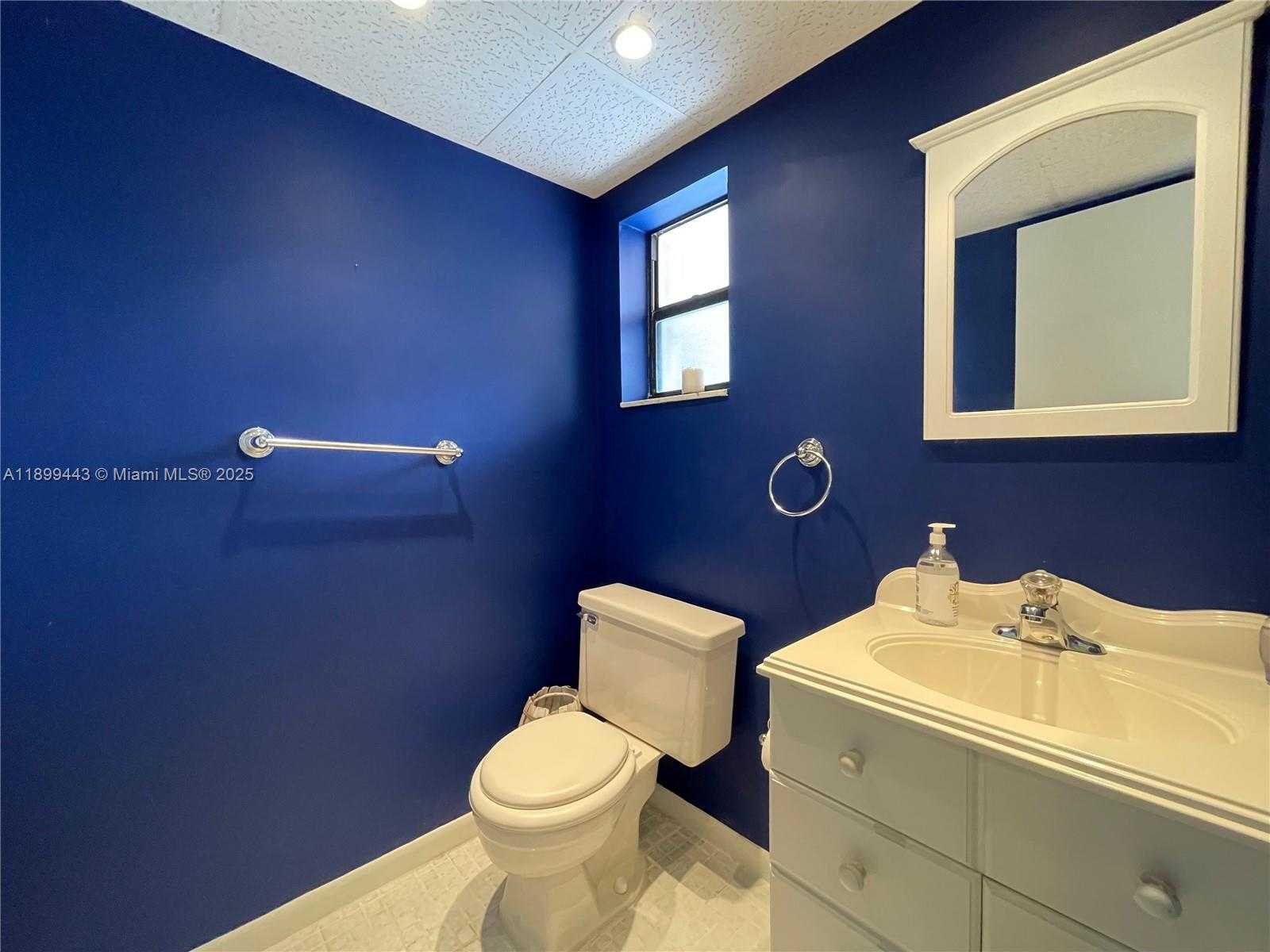 Small Image of 10123 SUNRISE LAKES BLVD #208, Sunrise Number 20