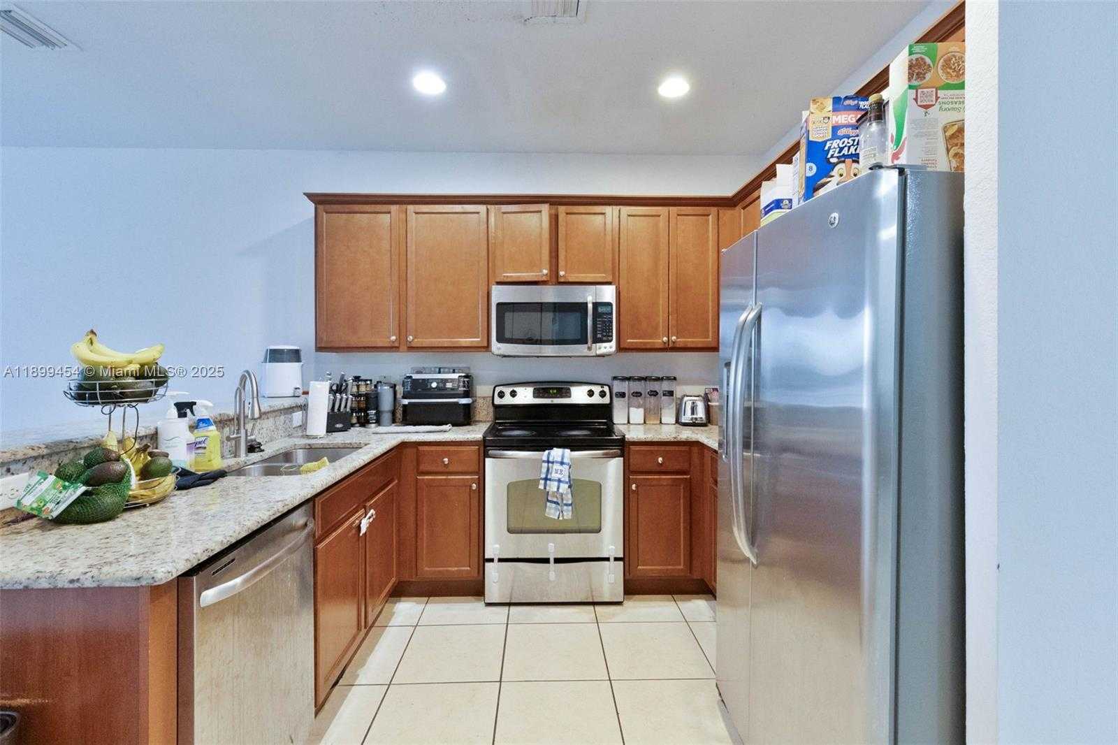 Small Image of 11628 NORTH WEST 87TH LN, Doral Number 11