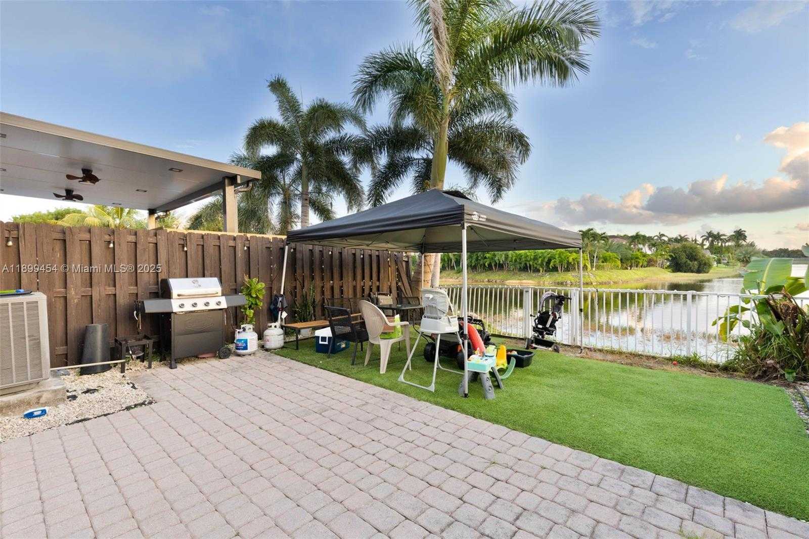 Small Image of 11628 NORTH WEST 87TH LN, Doral Number 15