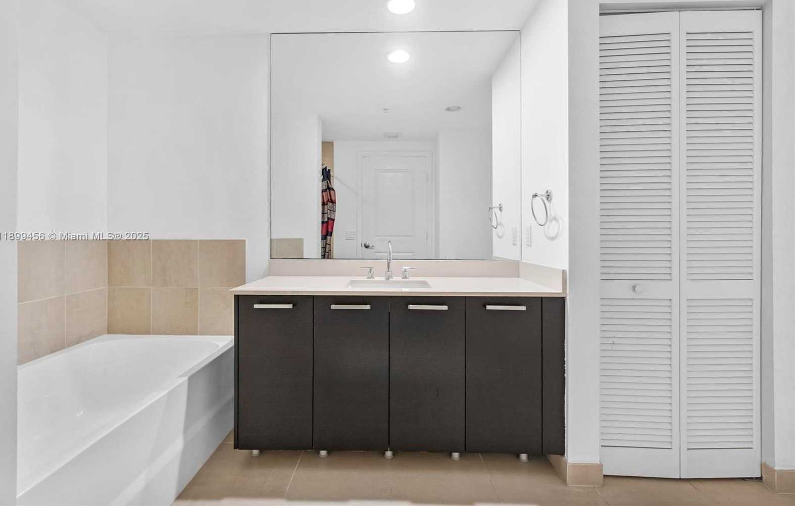 Small Image of 333 NORTH EAST 24TH ST #812, Miami Number 13