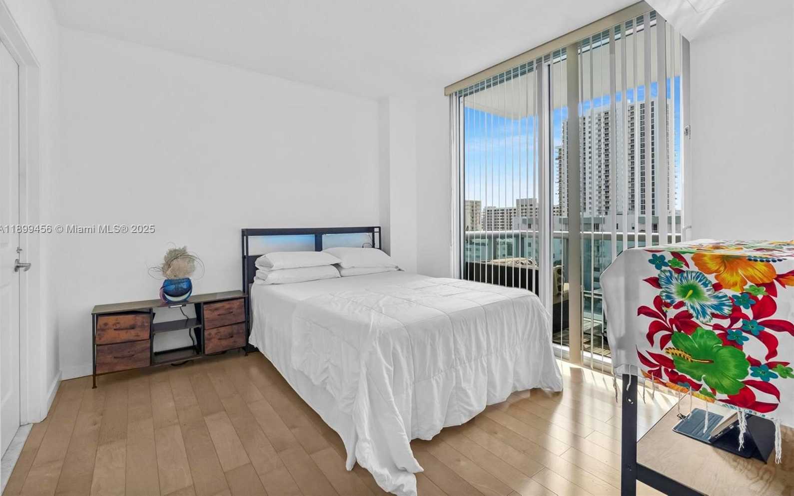 Small Image of 333 NORTH EAST 24TH ST #812, Miami Number 16