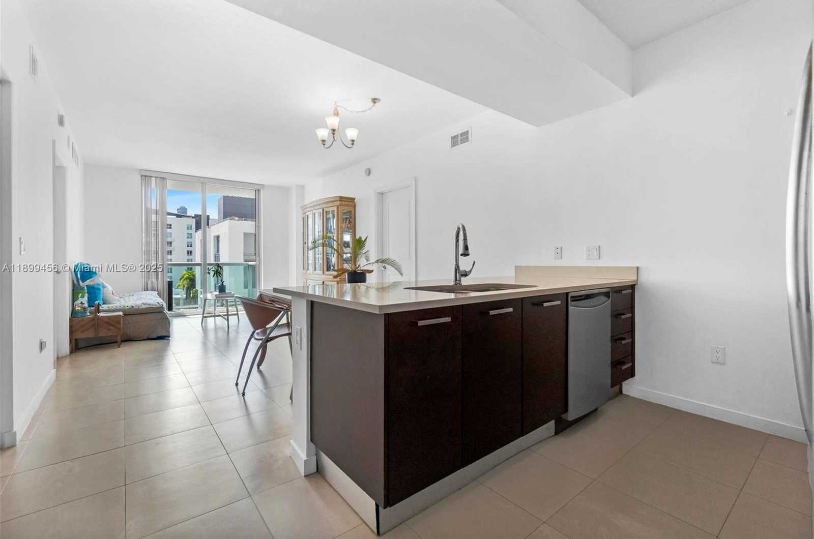 Small Image of 333 NORTH EAST 24TH ST #812, Miami Number 4