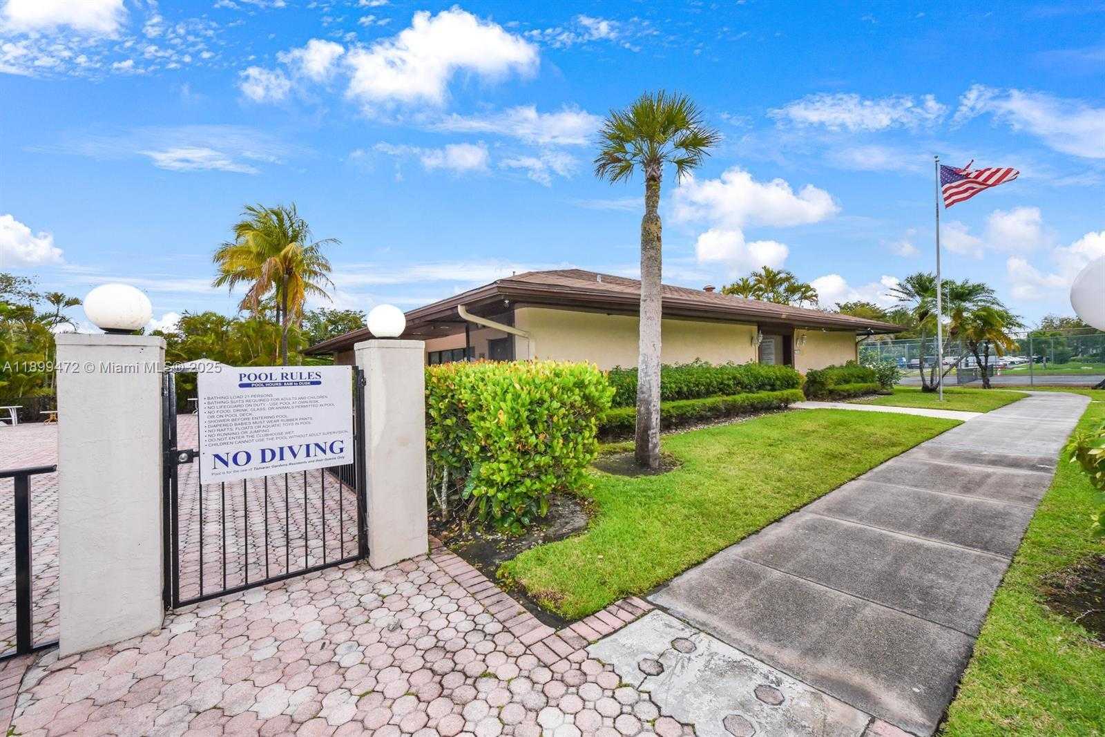 Small Image of 9814 WEST MCNAB RD #204, Tamarac Number 25