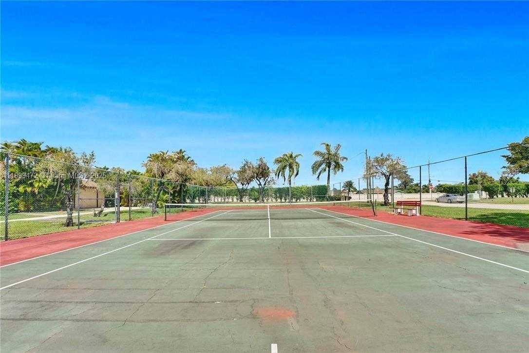Small Image of 9814 WEST MCNAB RD #204, Tamarac Number 29