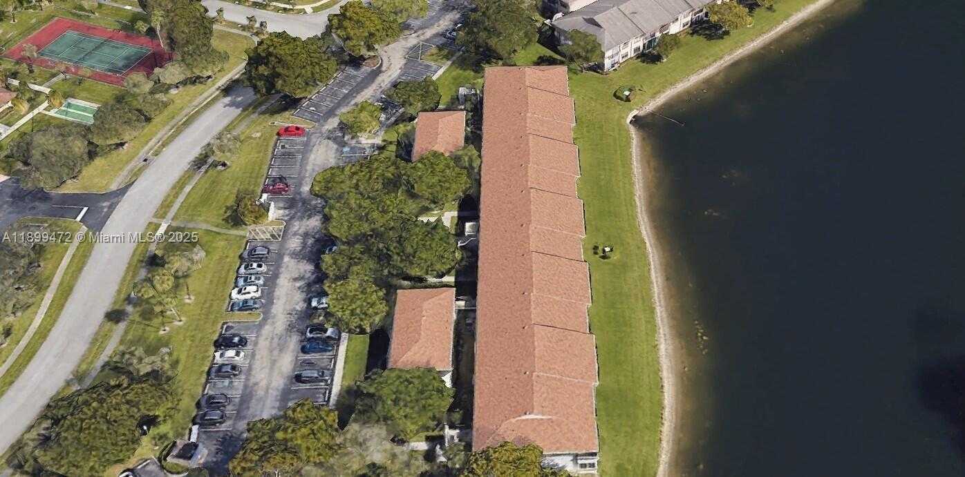Small Image of 9814 WEST MCNAB RD #204, Tamarac Number 33