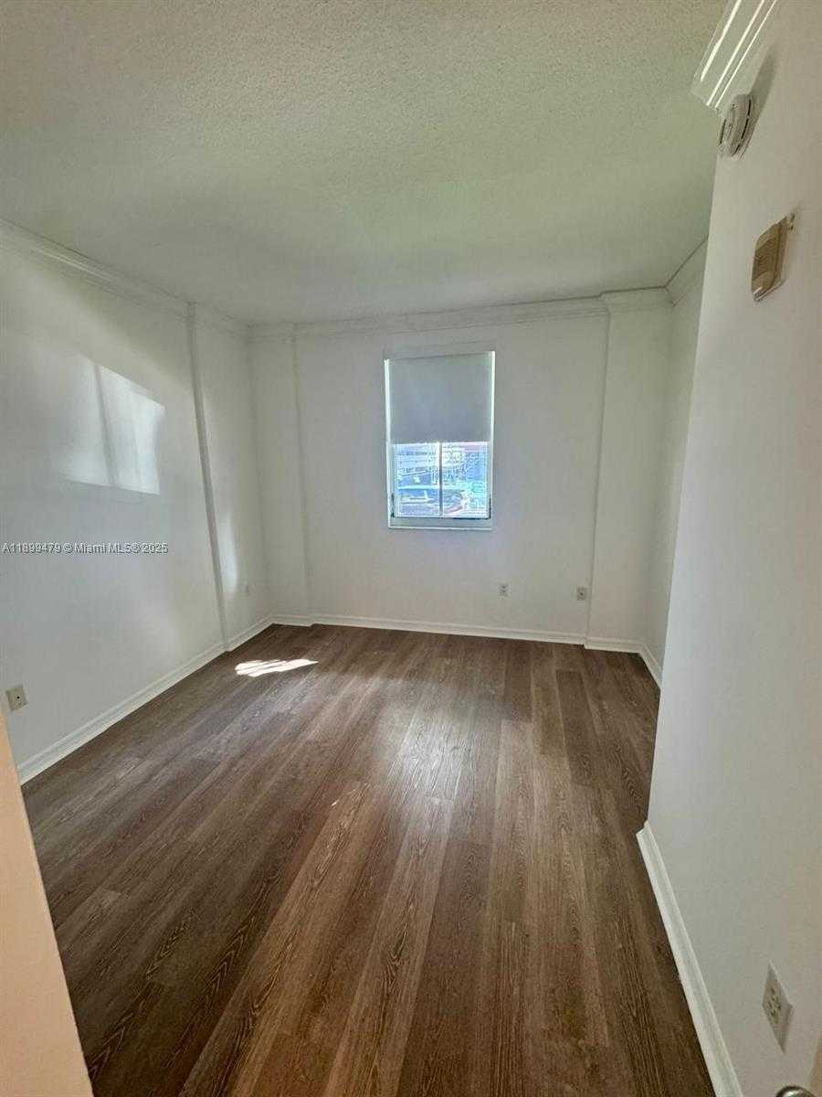 Small Image of 9172 COLLINS AVE #212, Surfside Number 11