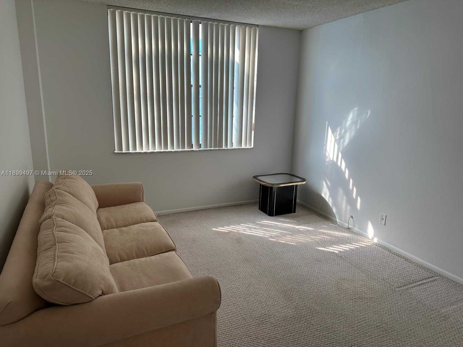 Small Image of 3900 NORTH HILLS DR #310, Hollywood Number 14