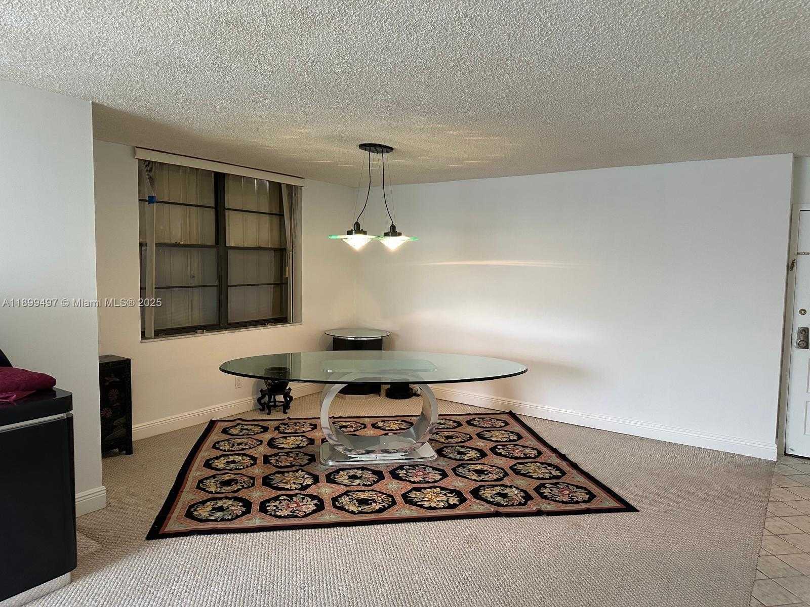 Small Image of 3900 NORTH HILLS DR #310, Hollywood Number 25