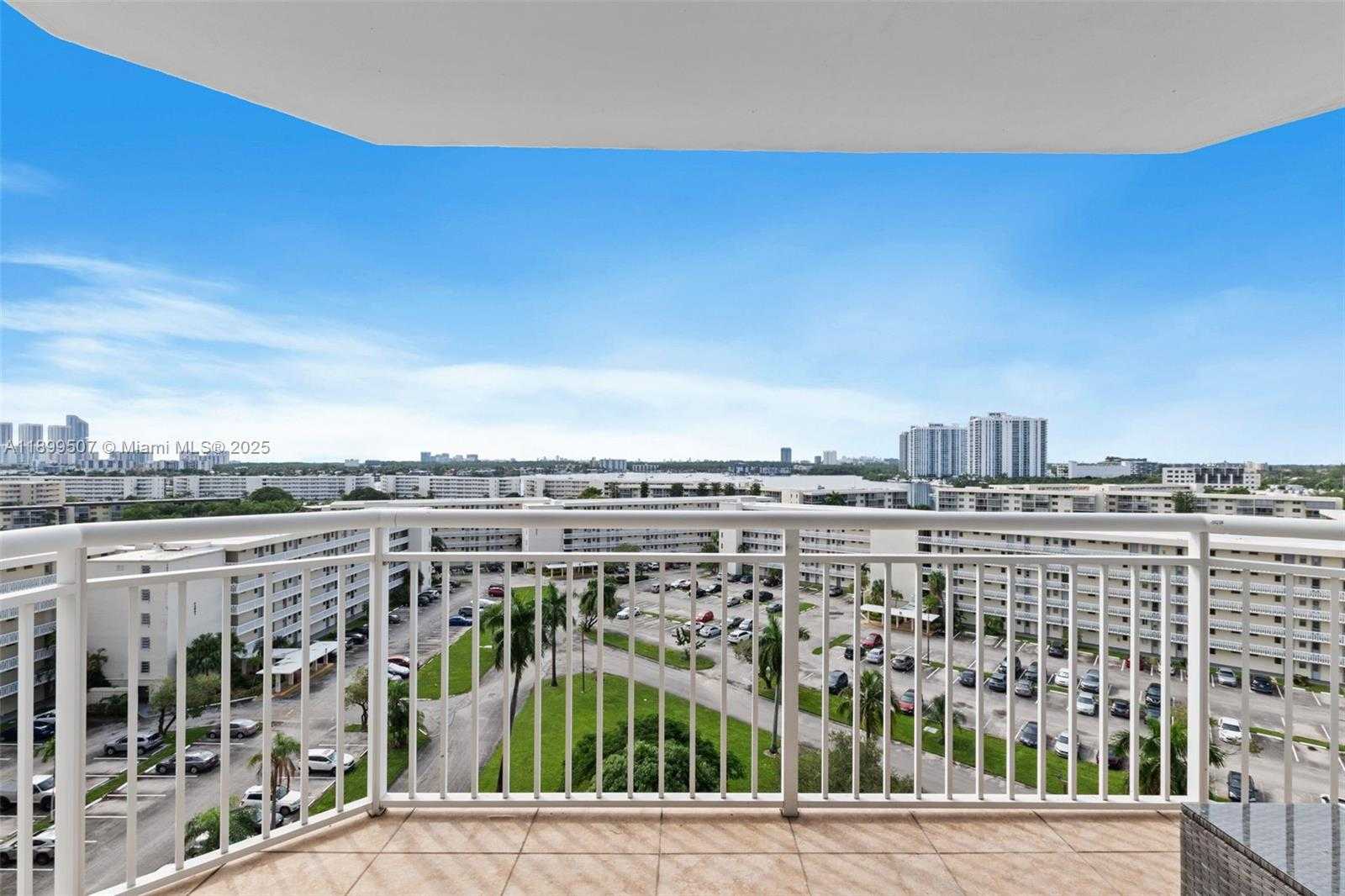 Small Image of 18021 BISCAYNE BLVD #1003, Aventura Number 17