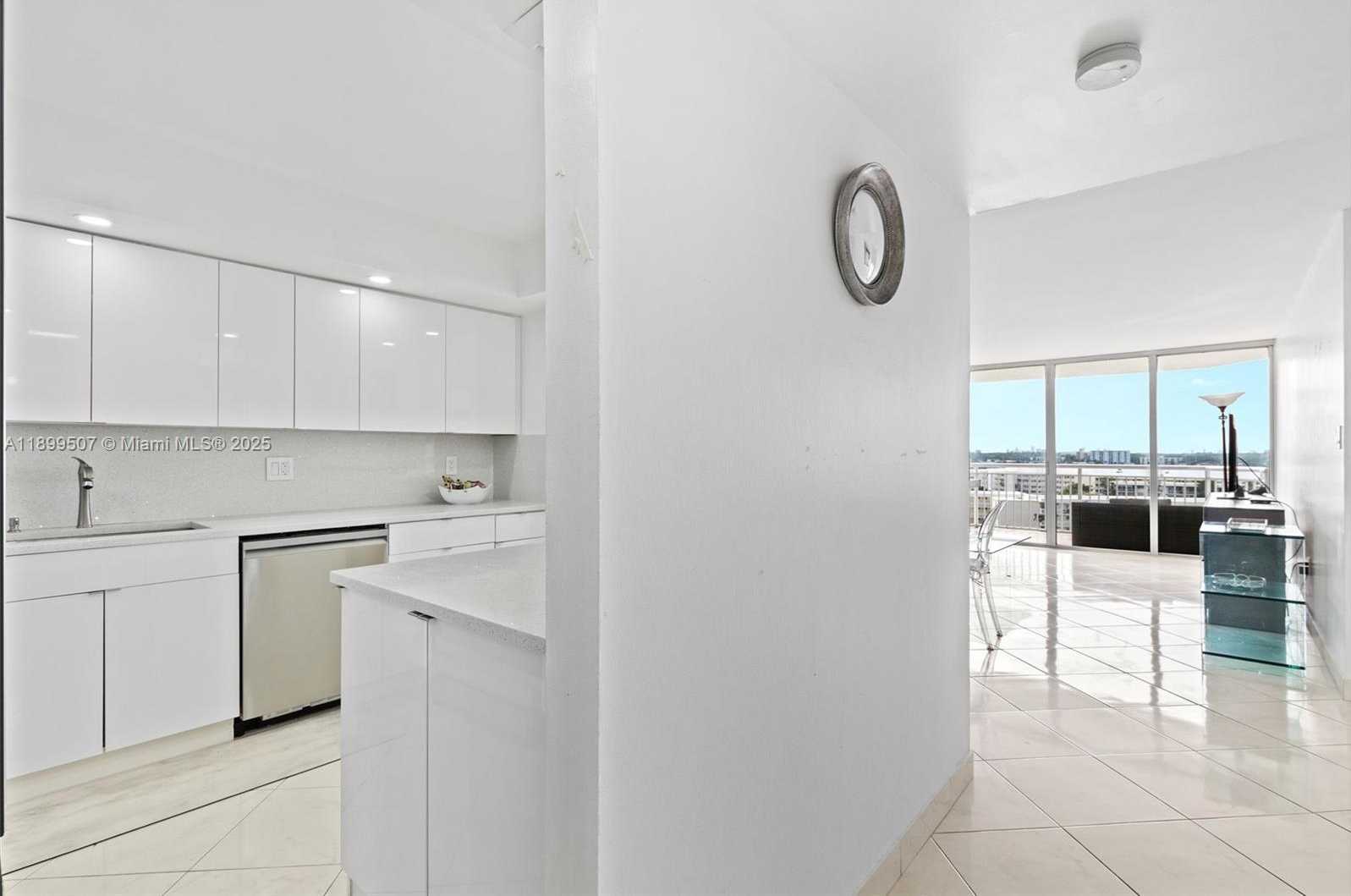 Small Image of 18021 BISCAYNE BLVD #1003, Aventura Number 5