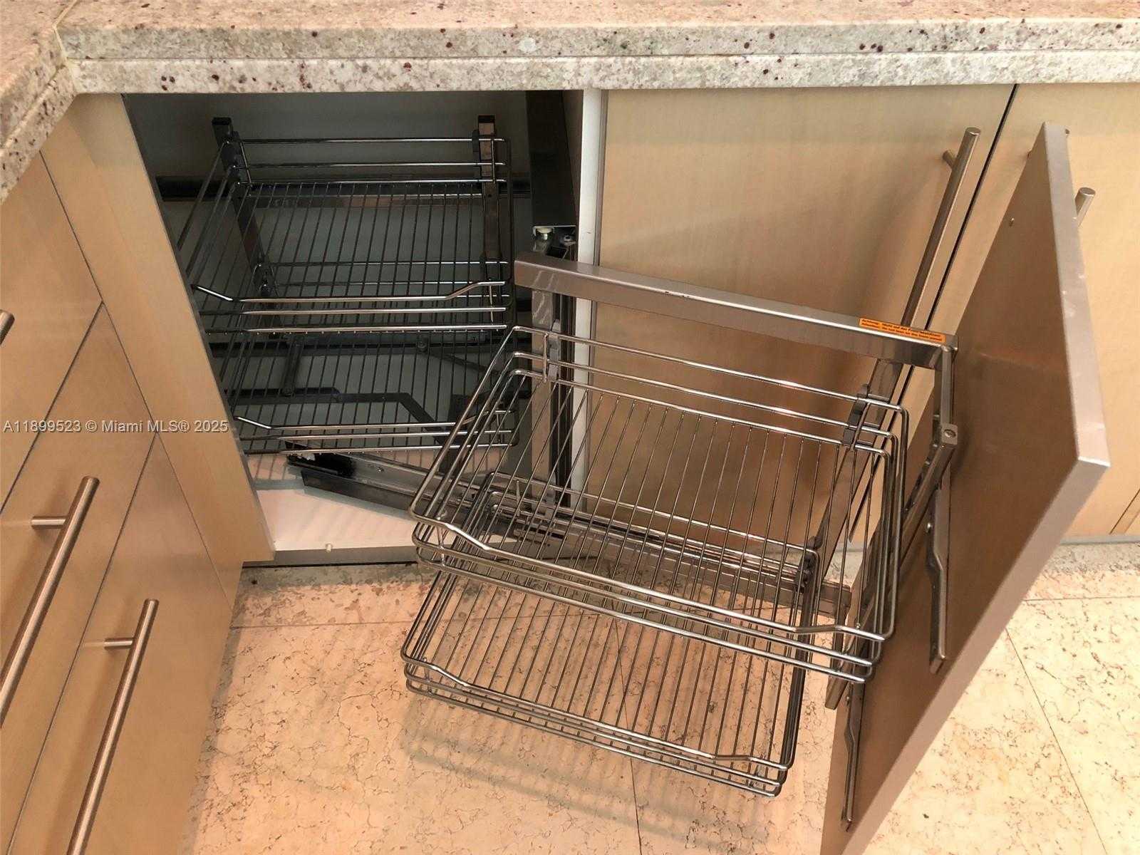 Small Image of 900 BRICKELL KEY BLVD #2205, Miami Number 12