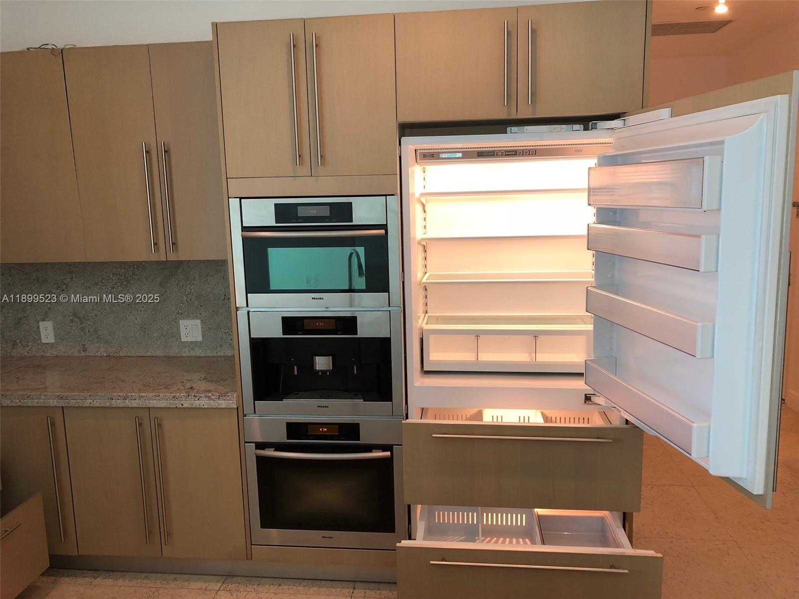 Small Image of 900 BRICKELL KEY BLVD #2205, Miami Number 15