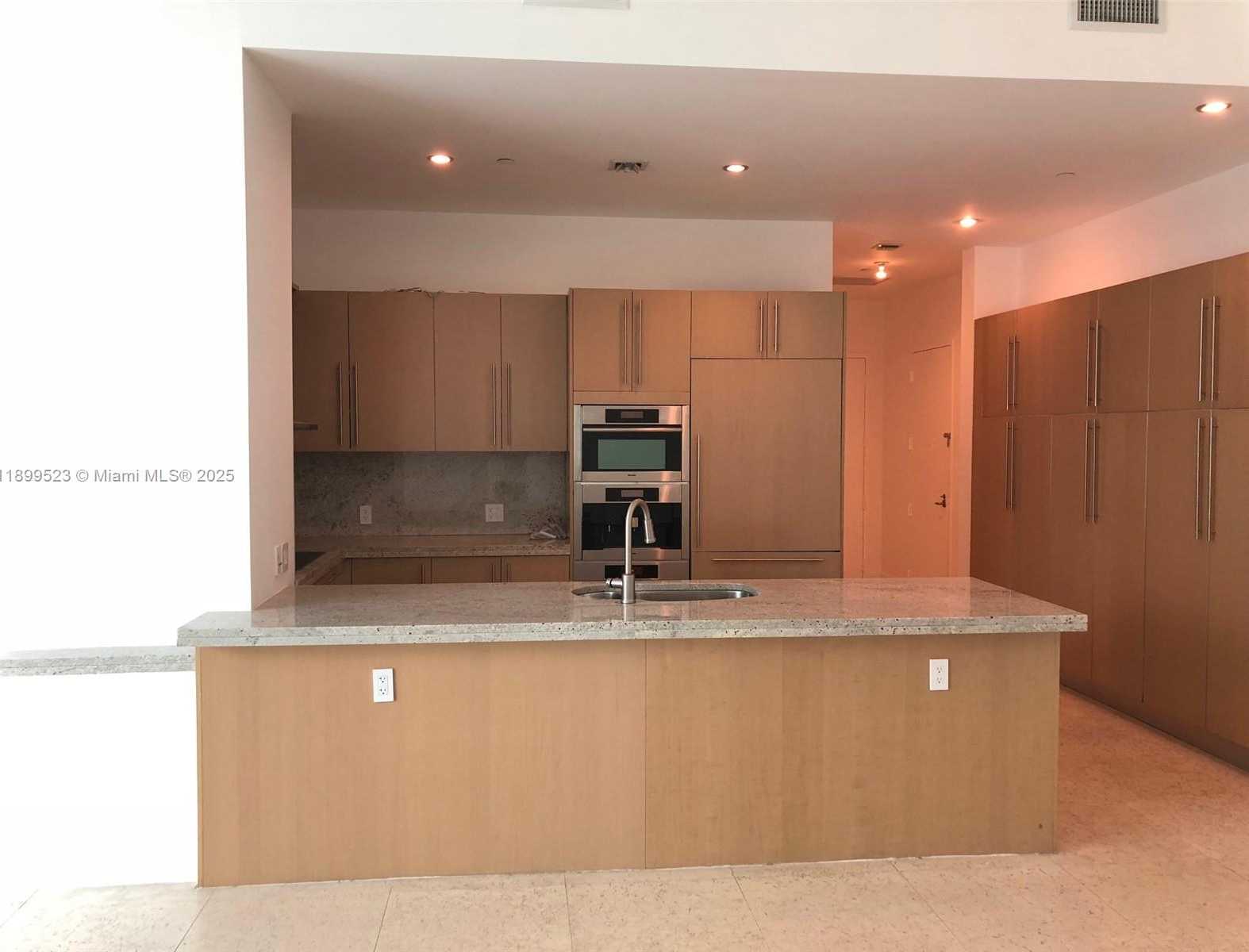 Small Image of 900 BRICKELL KEY BLVD #2205, Miami Number 5