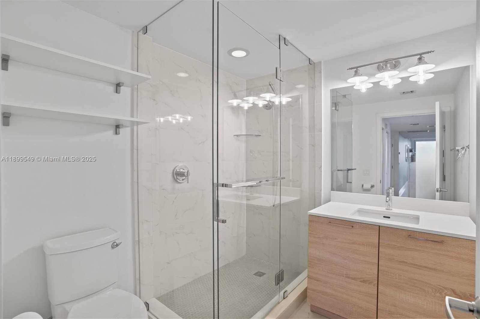 Small Image of 16385 BISCAYNE BLVD #2901 +2 Parking, North Miami Beach Number 15
