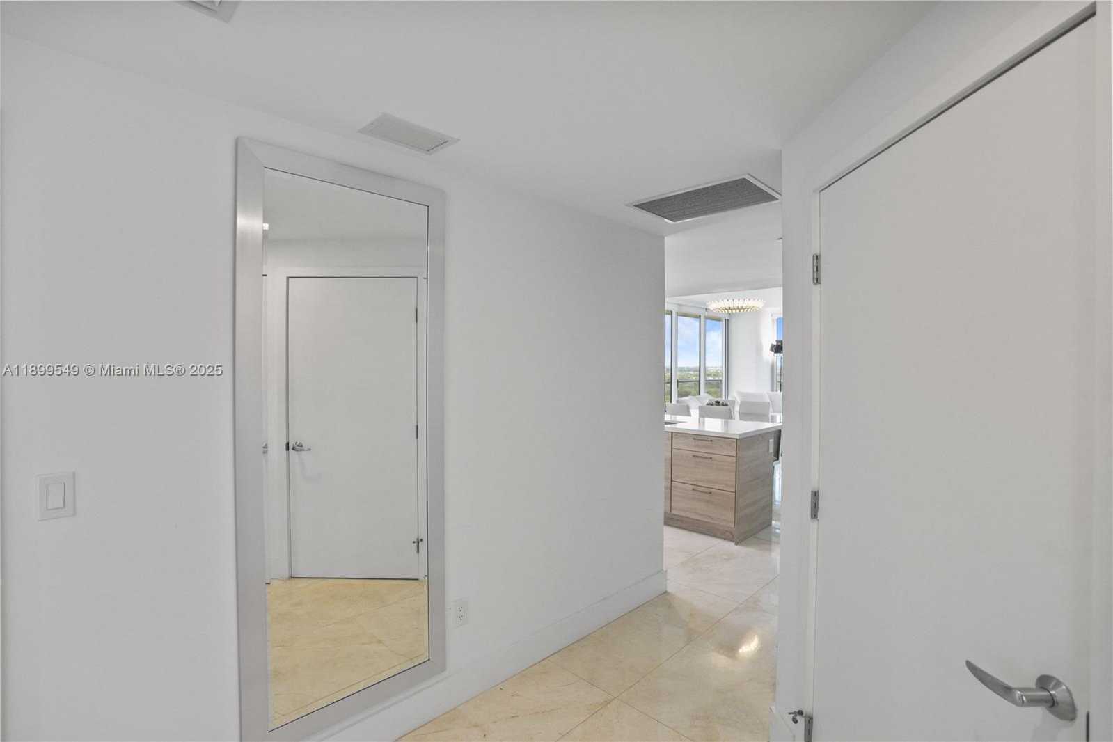 Small Image of 16385 BISCAYNE BLVD #2901 +2 Parking, North Miami Beach Number 21