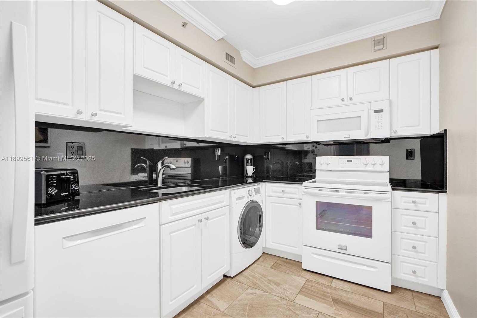 Small Image of 2501 SOUTH OCEAN DR #1423, Hollywood Number 10