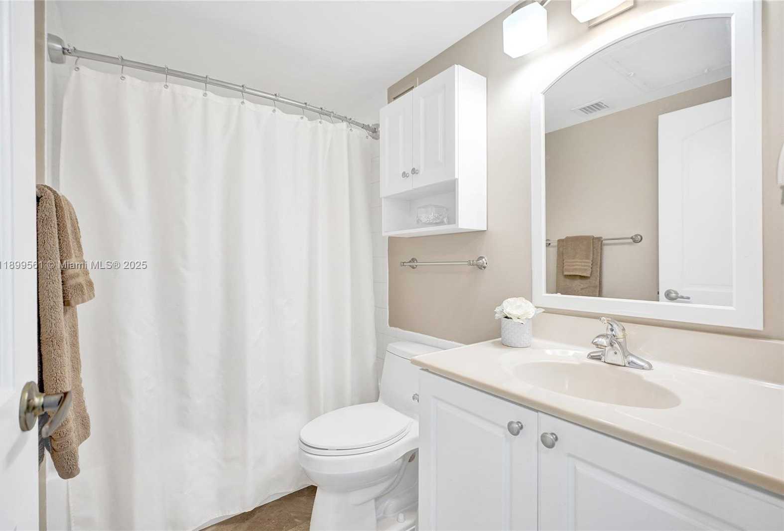 Small Image of 2501 SOUTH OCEAN DR #1423, Hollywood Number 11