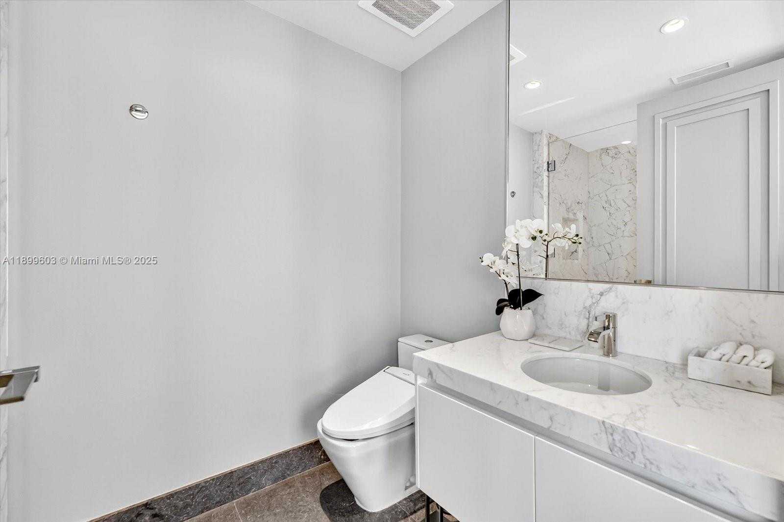 Small Image of 17901 COLLINS AVE #3103, Sunny Isles Beach Number 34