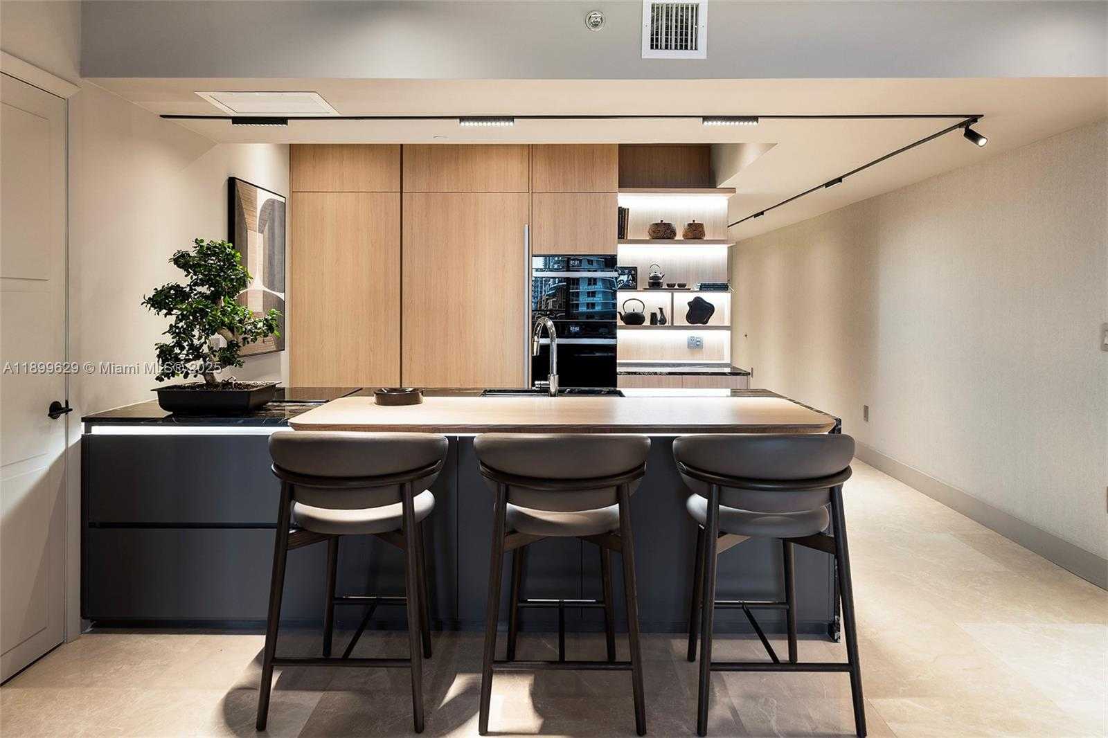 Small Image of 1830 SOUTH OCEAN DR #1810, Hallandale Beach Number 21