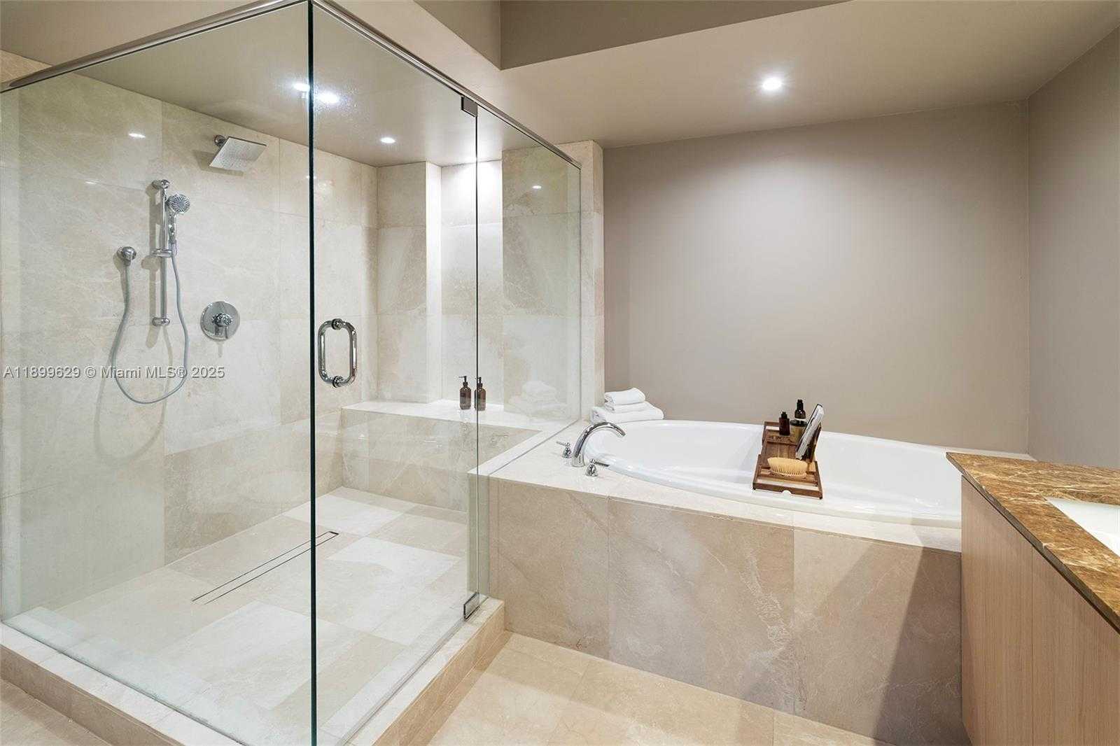 Small Image of 1830 SOUTH OCEAN DR #1810, Hallandale Beach Number 32