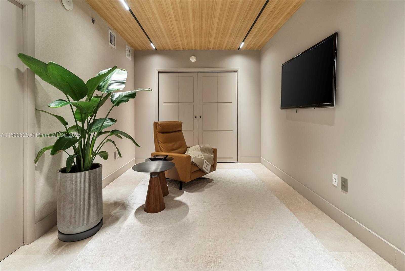 Small Image of 1830 SOUTH OCEAN DR #1810, Hallandale Beach Number 37